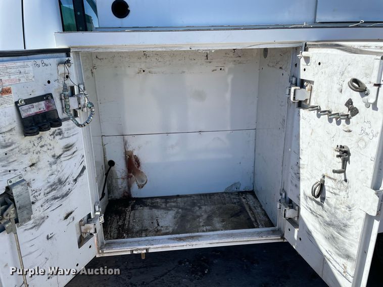 image for item DQ2273 2014 Ford F550 Super Duty  utility / service truck