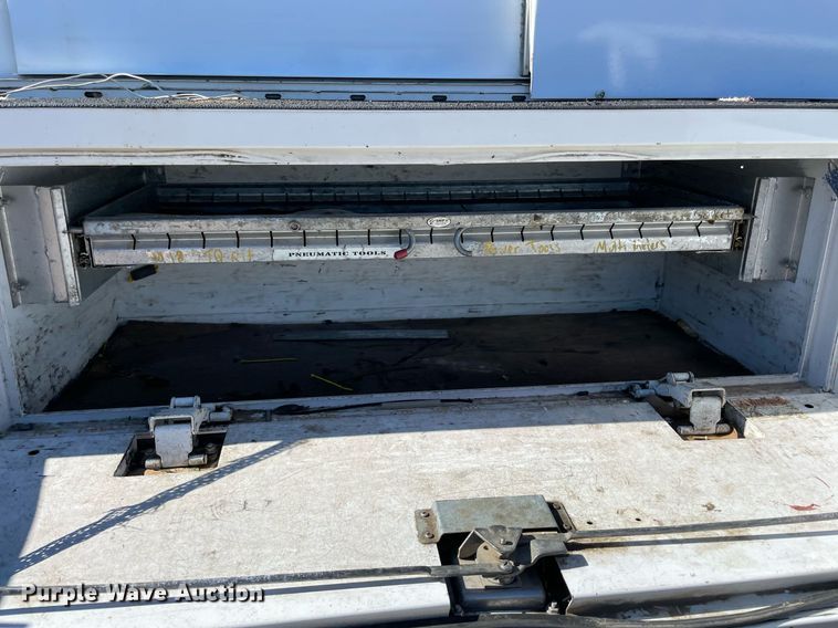 image for item DQ2273 2014 Ford F550 Super Duty  utility / service truck