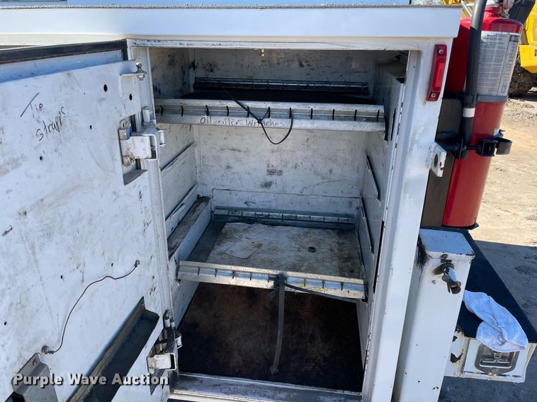 image for item DQ2273 2014 Ford F550 Super Duty  utility / service truck