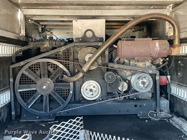 image for item DQ2273 2014 Ford F550 Super Duty  utility / service truck