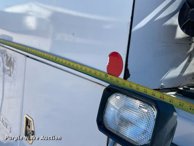 image for item DQ2273 2014 Ford F550 Super Duty  utility / service truck