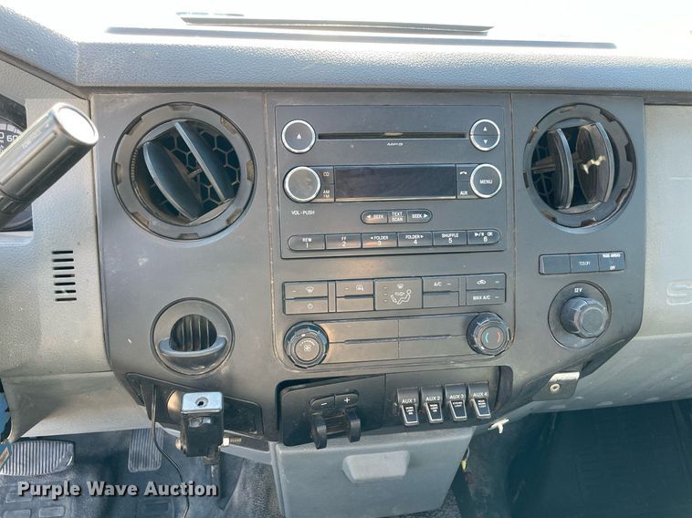 image for item DQ2273 2014 Ford F550 Super Duty  utility / service truck