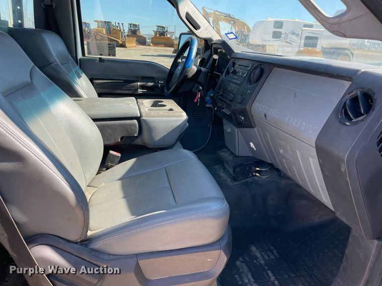 image for item DQ2273 2014 Ford F550 Super Duty  utility / service truck