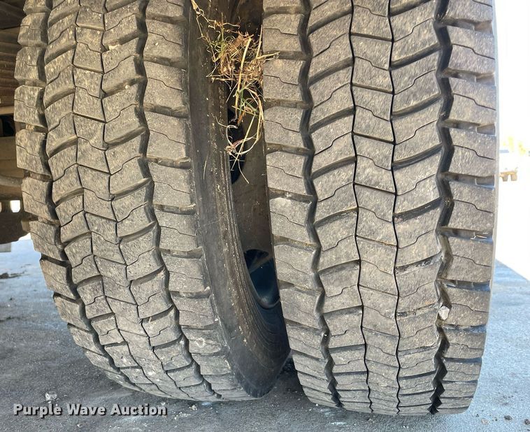 image for item DQ2273 2014 Ford F550 Super Duty  utility / service truck