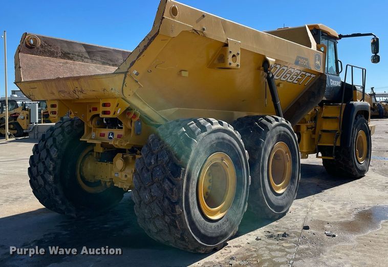 image for item DQ2274 2022 John Deere 260E  haul truck