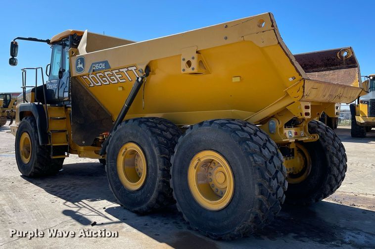 image for item DQ2274 2022 John Deere 260E  haul truck