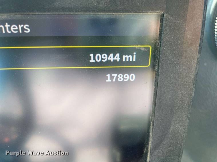 image for item DQ2274 2022 John Deere 260E  haul truck