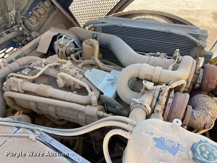 image for item DQ2274 2022 John Deere 260E  haul truck