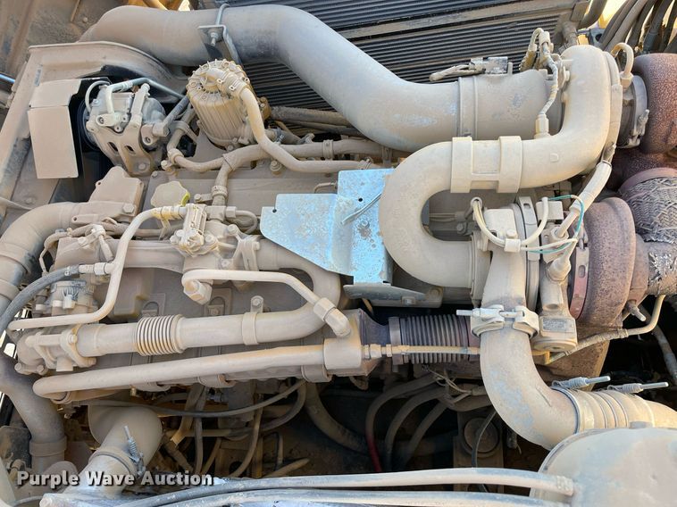 image for item DQ2274 2022 John Deere 260E  haul truck