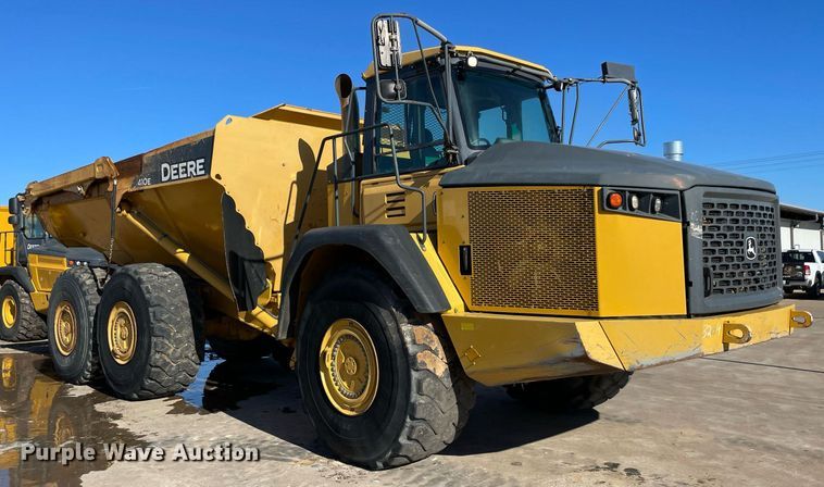 image for item DQ2275 2015 John Deere 410E  haul truck