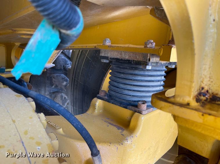 image for item DQ2275 2015 John Deere 410E  haul truck