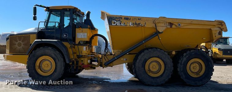 image for item DQ2276 2017 John Deere 410E  haul truck