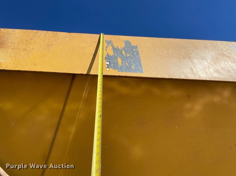 image for item DQ2276 2017 John Deere 410E  haul truck