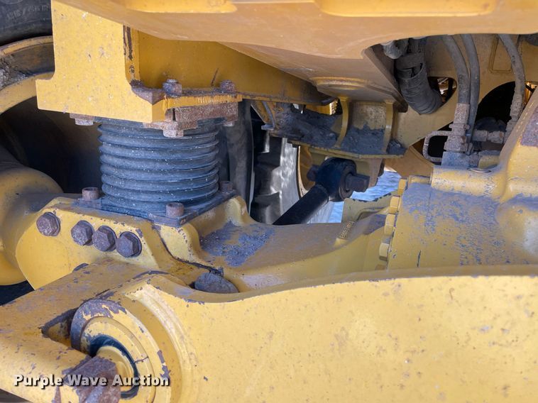 image for item DQ2276 2017 John Deere 410E  haul truck