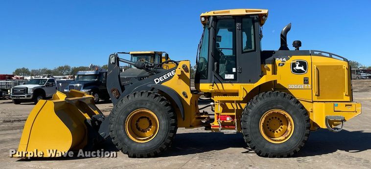 image for item DQ2277 2022 John Deere 544 P-TIER  wheel loader