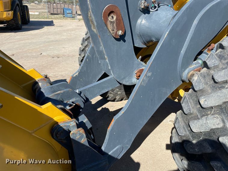 image for item DQ2277 2022 John Deere 544 P-TIER  wheel loader