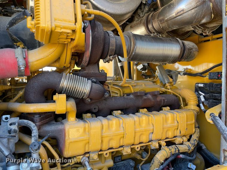 image for item DQ2277 2022 John Deere 544 P-TIER  wheel loader