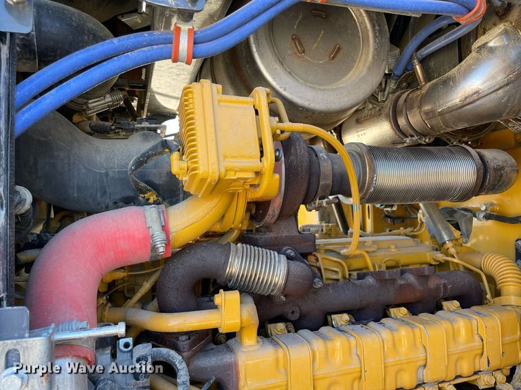 image for item DQ2277 2022 John Deere 544 P-TIER  wheel loader