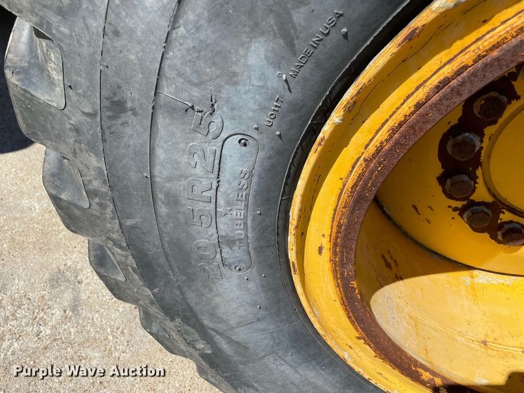 image for item DQ2277 2022 John Deere 544 P-TIER  wheel loader