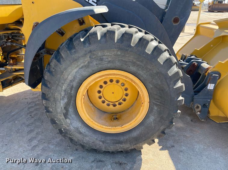 image for item DQ2277 2022 John Deere 544 P-TIER  wheel loader