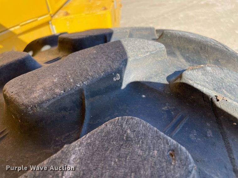 image for item DQ2277 2022 John Deere 544 P-TIER  wheel loader