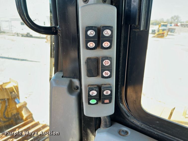 image for item DQ2278 2015 Caterpillar D6T XW  dozer