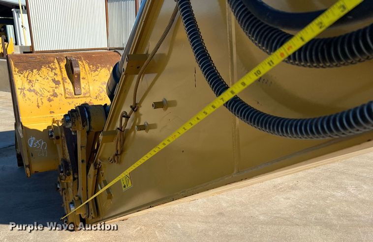 image for item DQ2279 2018 Caterpillar 320  excavator