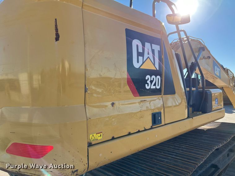 image for item DQ2279 2018 Caterpillar 320  excavator