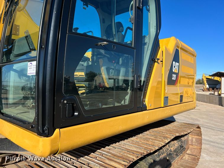 image for item DQ2279 2018 Caterpillar 320  excavator