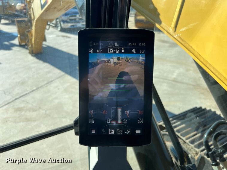 image for item DQ2279 2018 Caterpillar 320  excavator