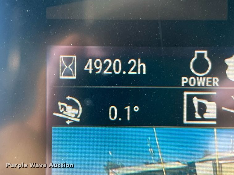 image for item DQ2279 2018 Caterpillar 320  excavator