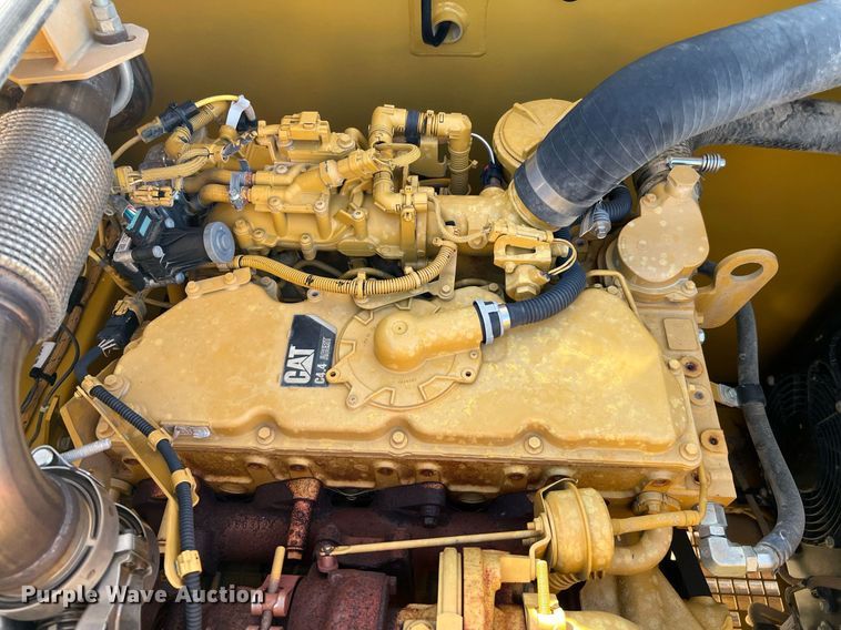 image for item DQ2279 2018 Caterpillar 320  excavator