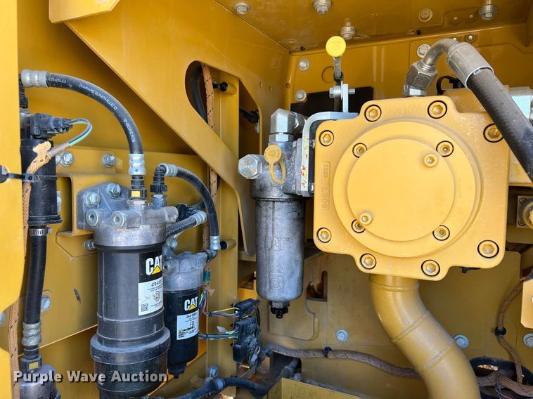 image for item DQ2279 2018 Caterpillar 320  excavator