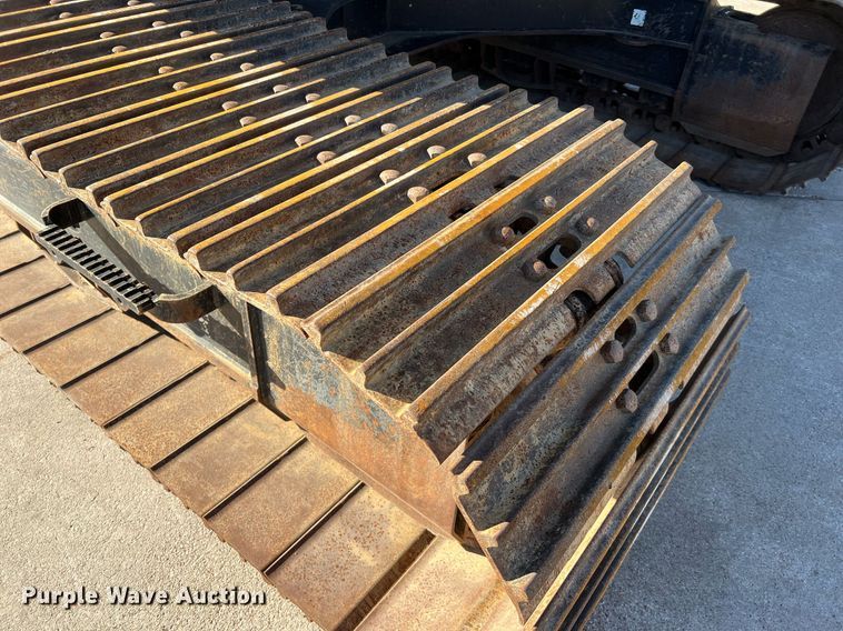 image for item DQ2279 2018 Caterpillar 320  excavator