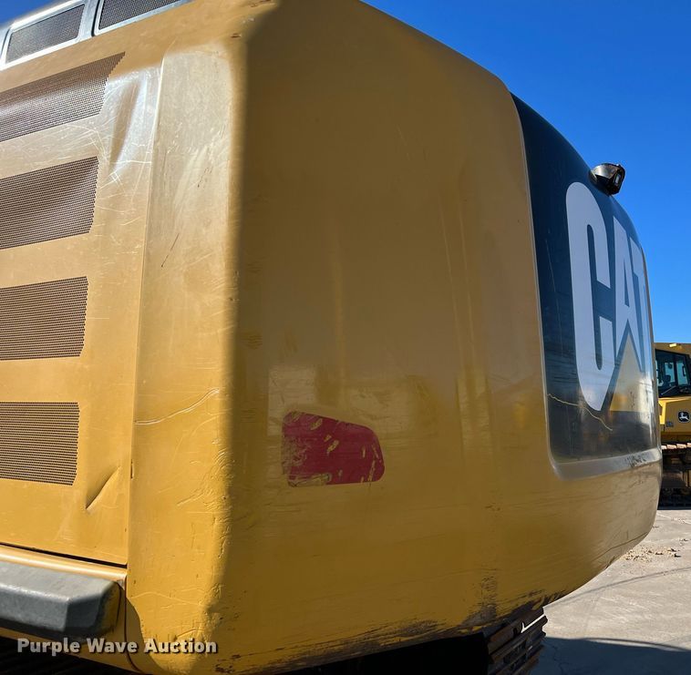 image for item DQ2280 2015 Caterpillar 336FL  excavator