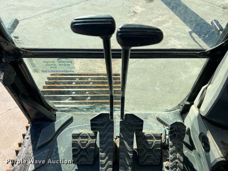 image for item DQ2280 2015 Caterpillar 336FL  excavator