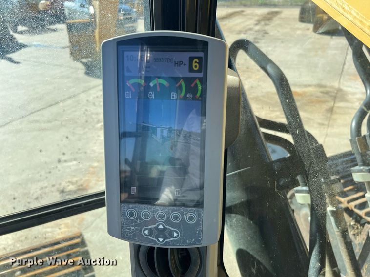 image for item DQ2280 2015 Caterpillar 336FL  excavator