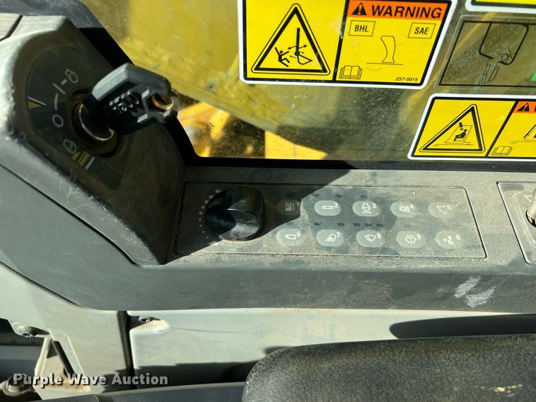 image for item DQ2280 2015 Caterpillar 336FL  excavator