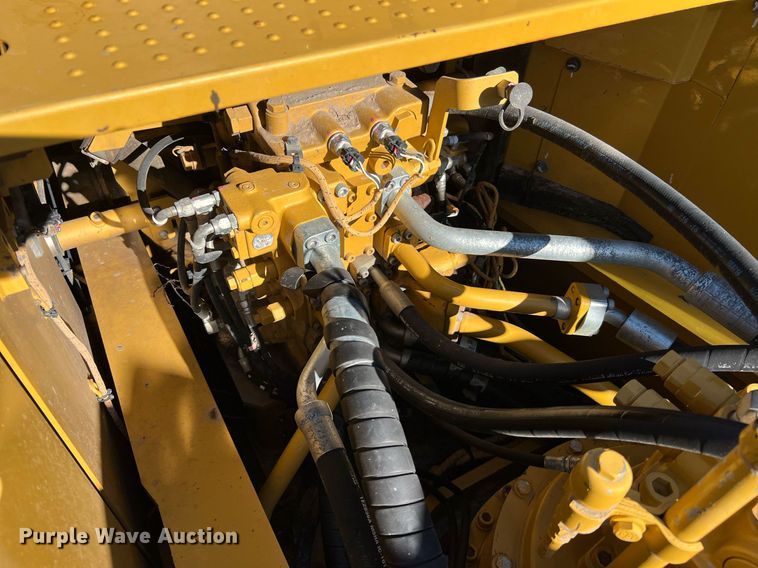 image for item DQ2280 2015 Caterpillar 336FL  excavator