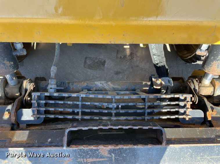 image for item DQ2281 2020 Caterpillar 259D3  tracked skid steer loader