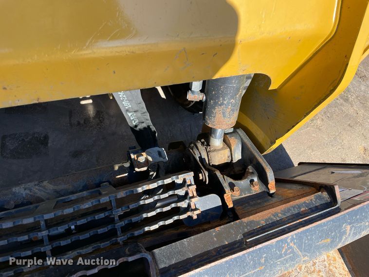 image for item DQ2281 2020 Caterpillar 259D3  tracked skid steer loader