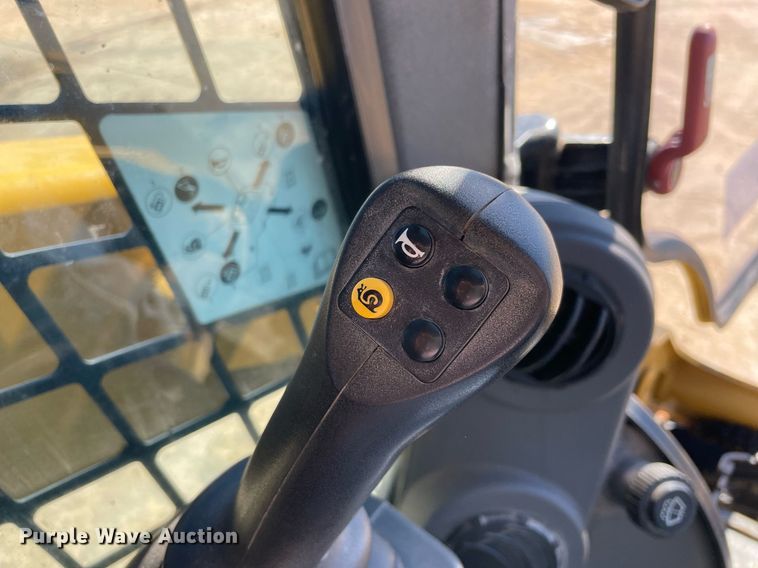 image for item DQ2281 2020 Caterpillar 259D3  tracked skid steer loader