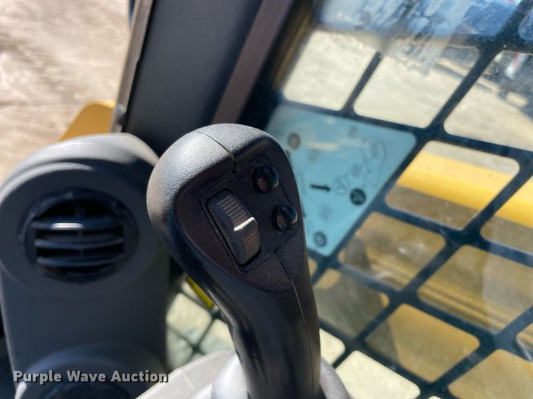 image for item DQ2281 2020 Caterpillar 259D3  tracked skid steer loader