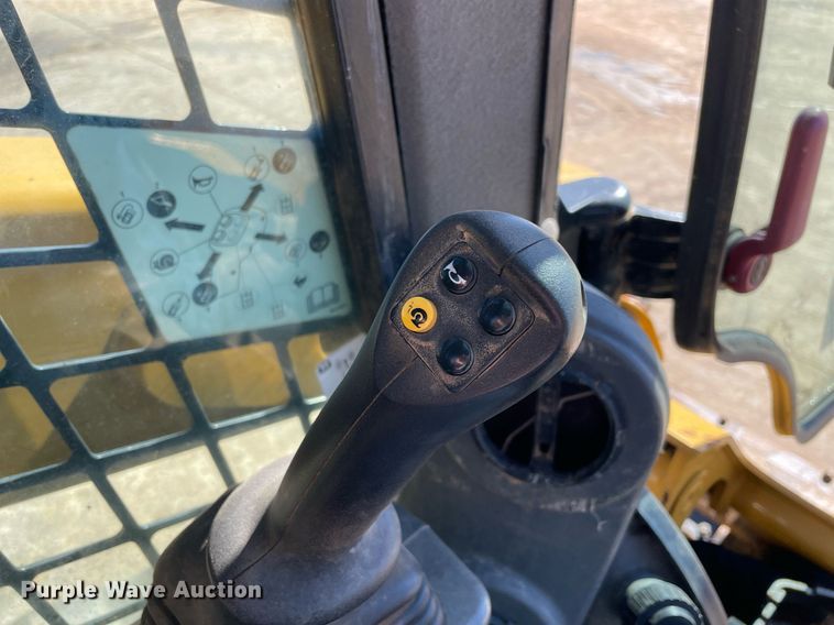 image for item DQ2282 2020 Caterpillar 259D3  tracked skid steer loader