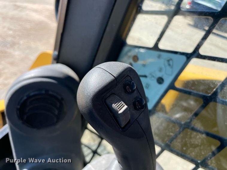 image for item DQ2283 2021 Caterpillar 259D3  tracked skid steer loader