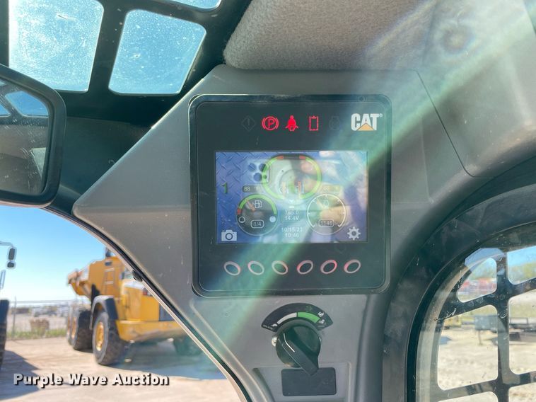 image for item DQ2284 2020 Caterpillar 259D3  tracked skid steer loader