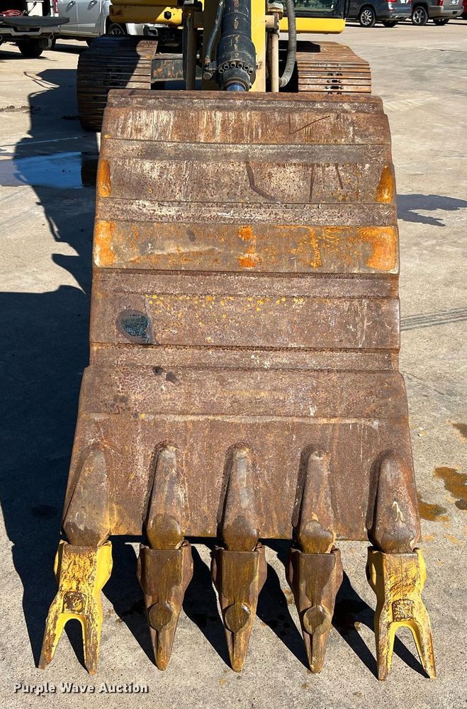 image for item DQ2289 2018 Caterpillar 323  excavator