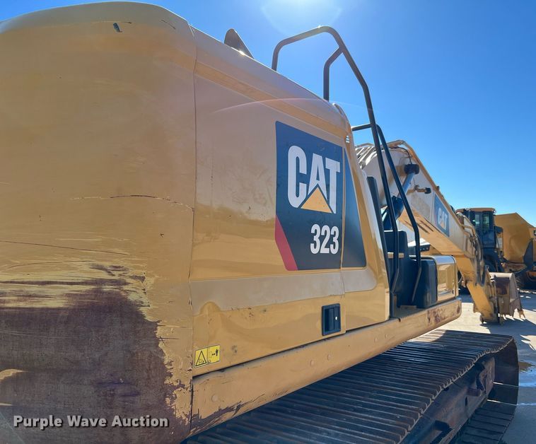 image for item DQ2289 2018 Caterpillar 323  excavator