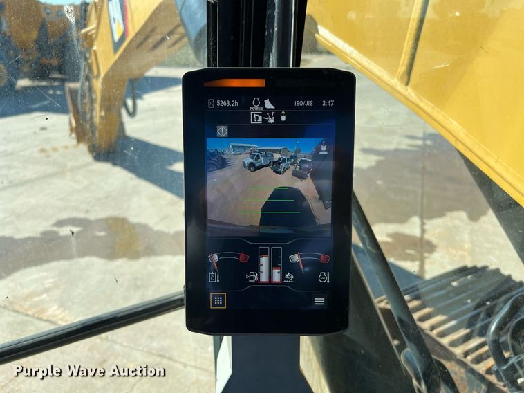 image for item DQ2289 2018 Caterpillar 323  excavator