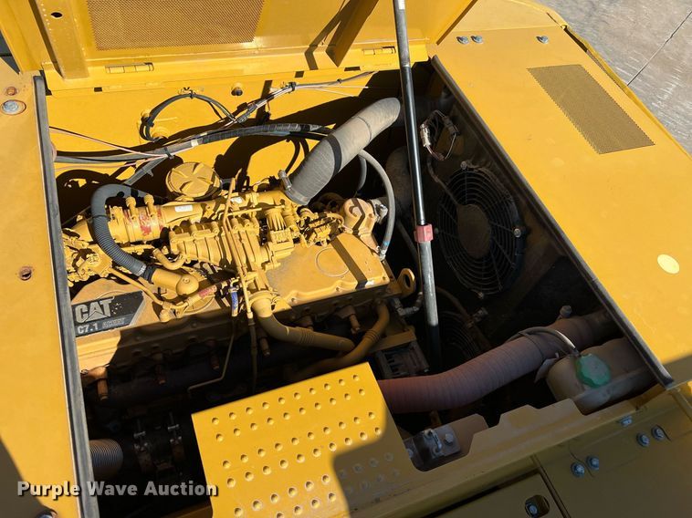 image for item DQ2289 2018 Caterpillar 323  excavator